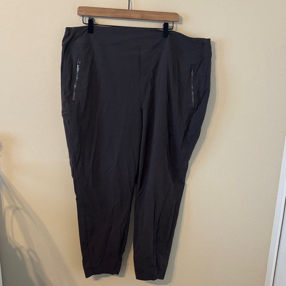 Athleta Trekkie North High Rise Jogger